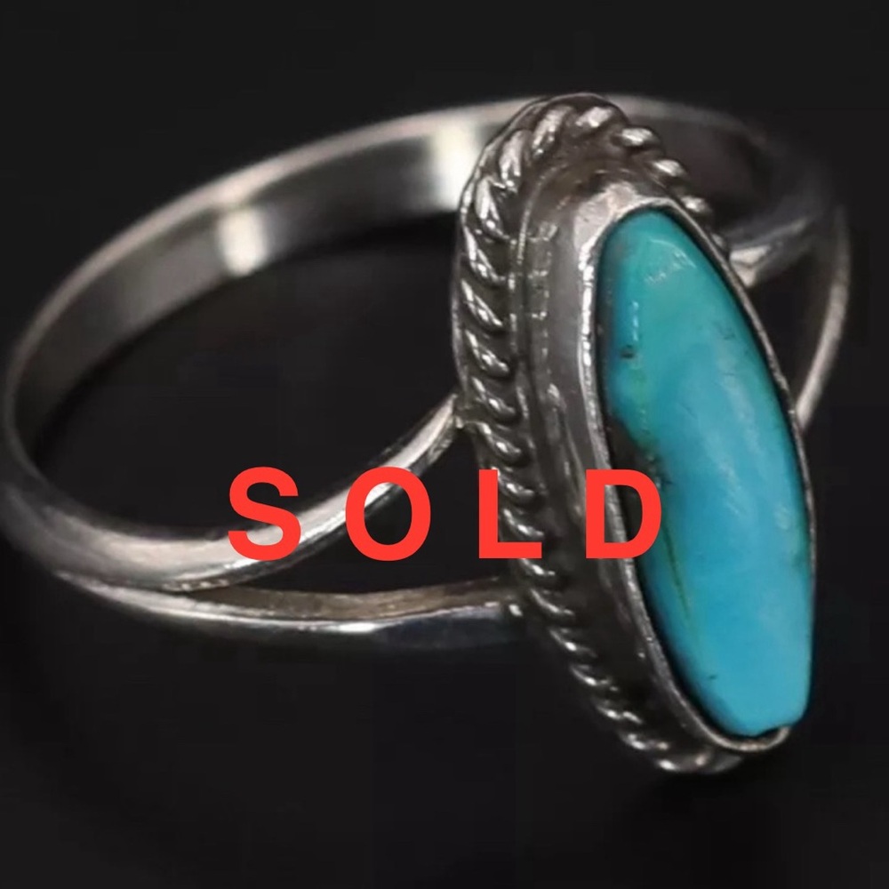 VINTAGE - NAVAJO Turquoise Elongated Braided STERLING silver ring size 6us - Picture 1 of 7